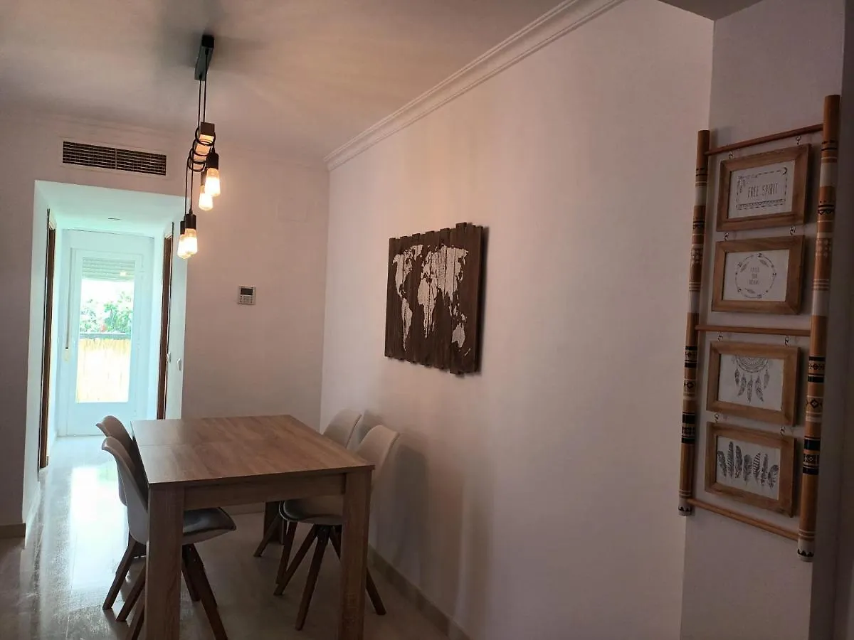 Torrequebrada Del Mar Holidays ベナルマデナ