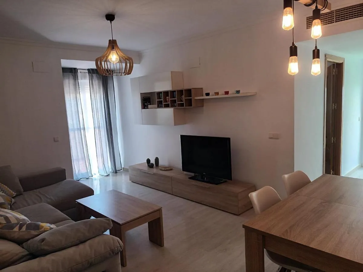 Torrequebrada Del Mar Holidays ベナルマデナ スペイン