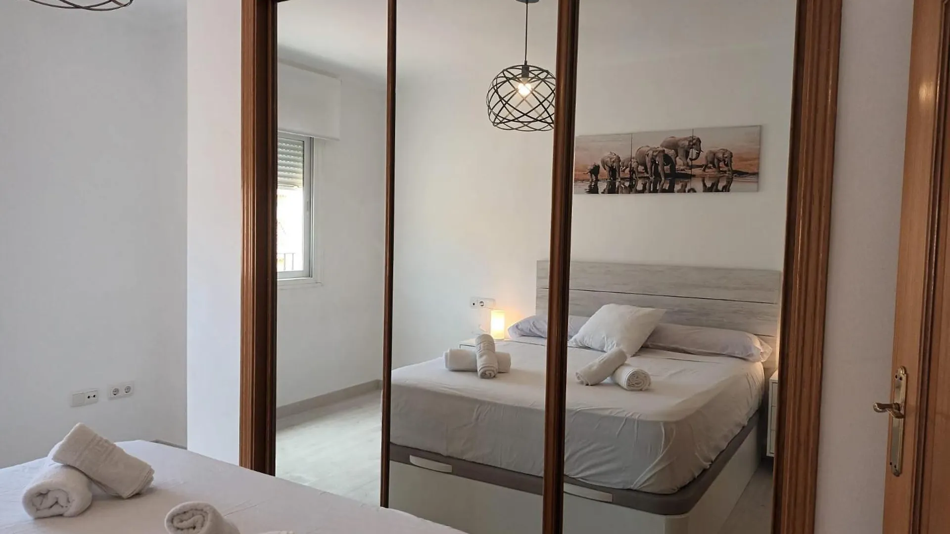 Torrequebrada Del Mar Holidays ベナルマデナ アパート