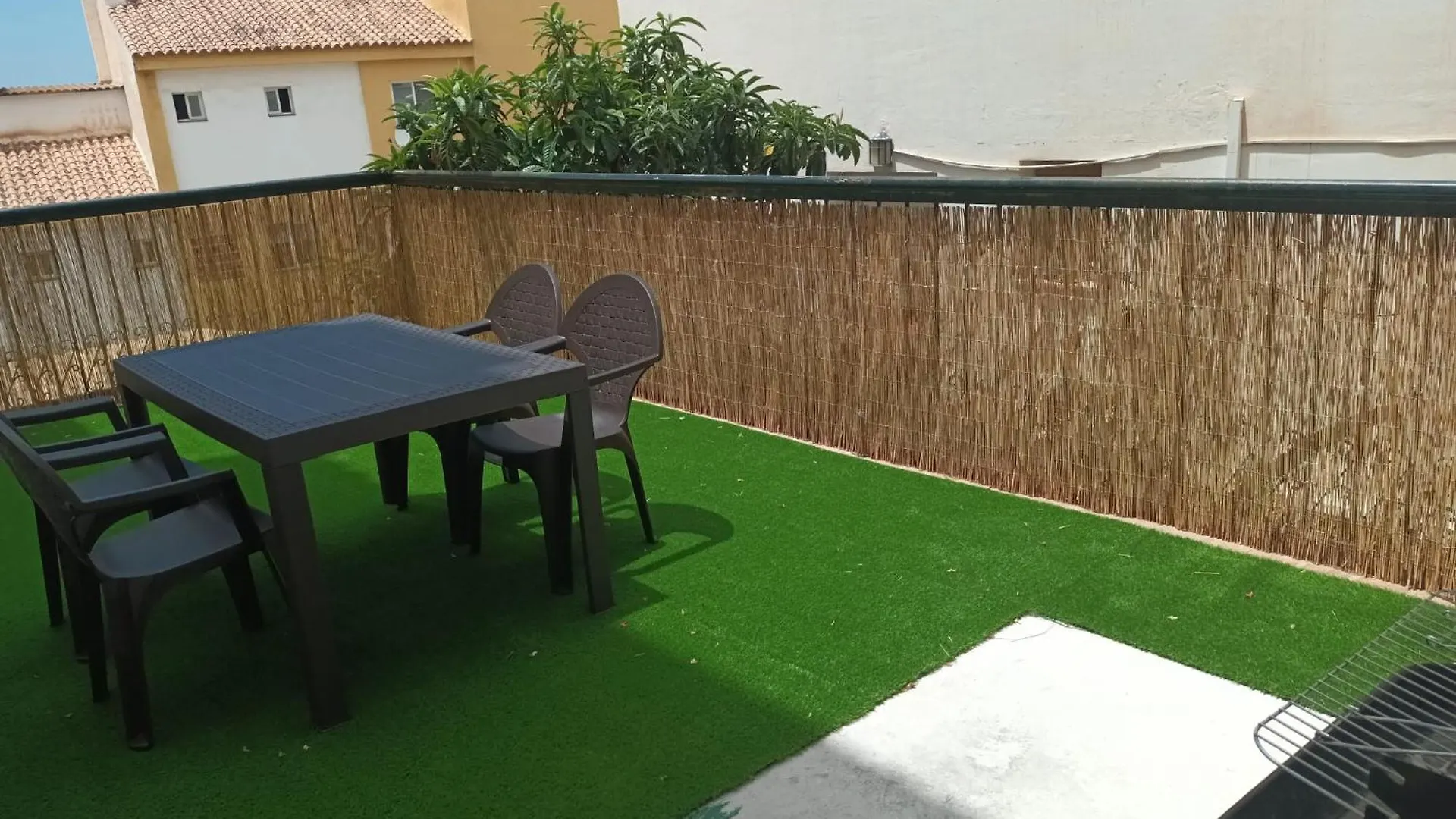 Torrequebrada Del Mar Holidays ベナルマデナ